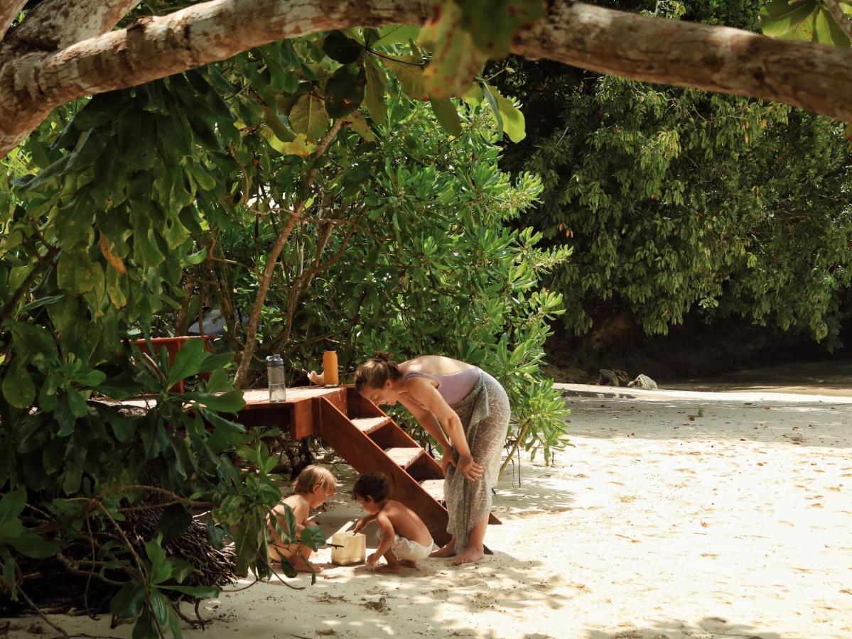 Raja Ampat Eco Lodge Tapokreng Eksteriør billede